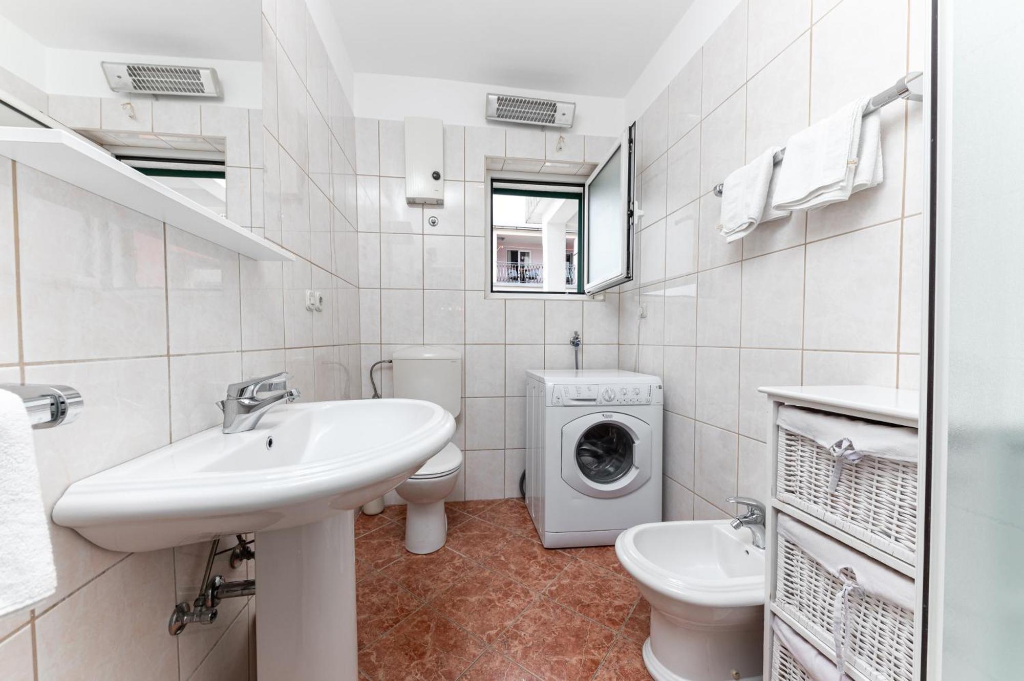 Apartments Gisela Makarska Oda fotoğraf