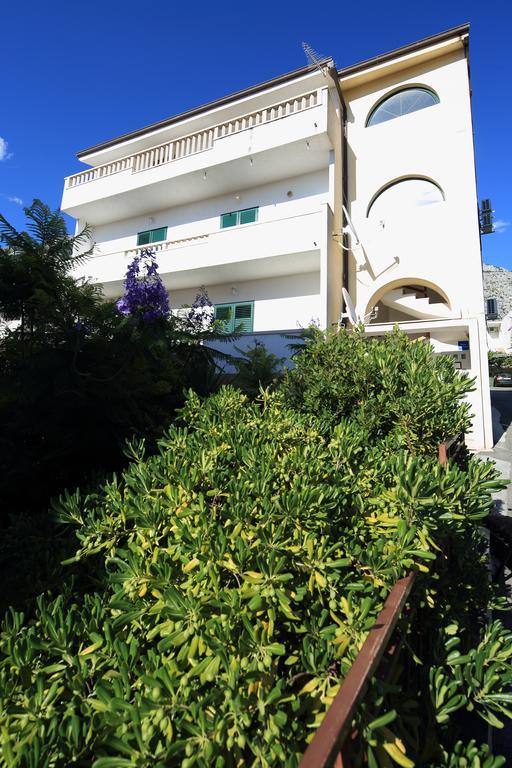 Apartments Gisela Makarska Dış mekan fotoğraf